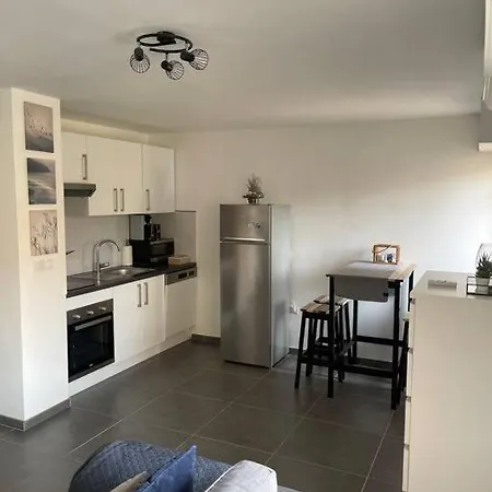 Proche Mer Et Centre Appart 2 Pieces Wifi&Clim Sainte-Maxime Buitenkant foto