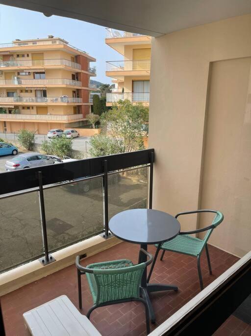 Appartement Proche Mer Et Centre Appart 2 Pieces Wifi&Clim *